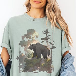 Forest Bear Shirt, Wildlife Nature Comfort Colors Tee, Grizzly Bear Graphic T-Shirt, Outdoor Adventure Gift, Animal Lovers Tee, Camping Tee