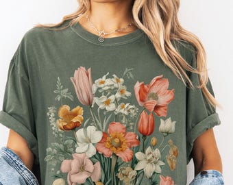 Retro Nature Graphic Tee, Wildflower T-Shirt, Cottagecore Floral Tee, Vintage Botanical Flower Shirt, Garden Lover Gift, Aesthetic Plant Top