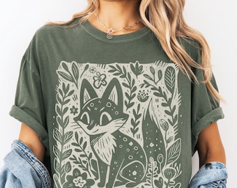 Cottagecore Fox Graphic Tee, Boho Nature Aesthetic, Woodland Fox Shirt, Cute Forest Animal Comfort Colors T-Shirt, Whimsical Wildlife Gift