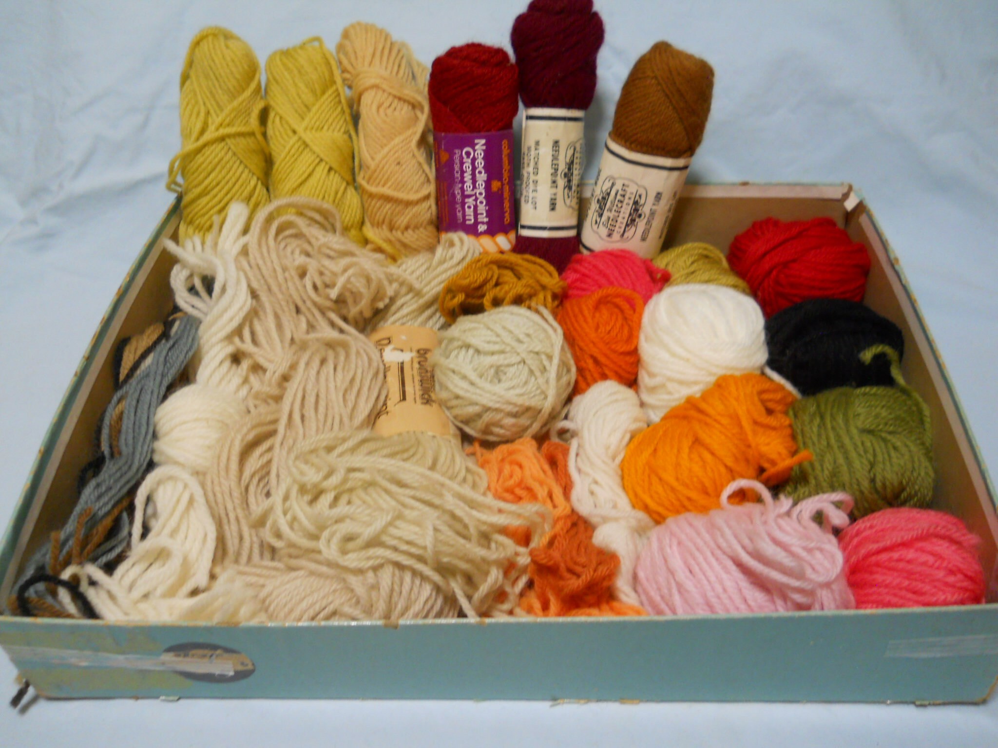 Lot of wool Needlepoint/Embroidery thread approximately 20 oz