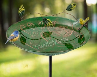 Green Metal Bird Bath with Iron Bird & Leaf: Garden Decor