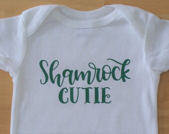 St. Patrick's Day Shamrock Toddlers Shamrock Shirt St. Patrick's Unicorn Infants onesie Children's clothing T-shirt Girls clothing