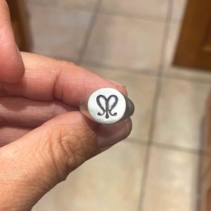 Bleeding Heart Signet Ring