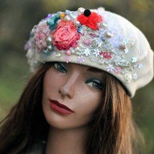 Artsy Boho Embroidered Beret fleurs Boheme Boho Hippie Hat, Embroidered ...