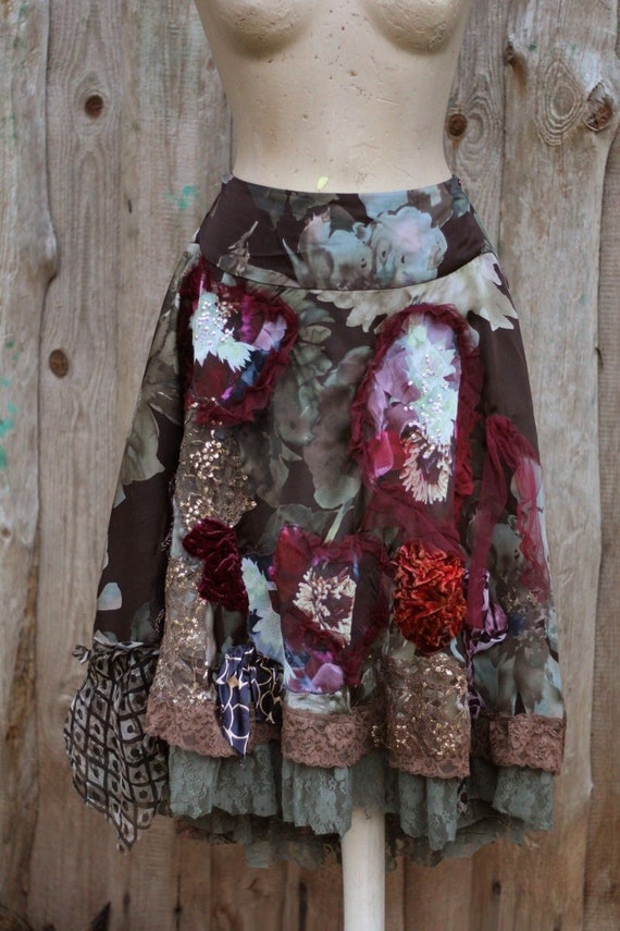 Boho Floral Silk Skirt XL: Embroidered Applique, Recycled Textiles