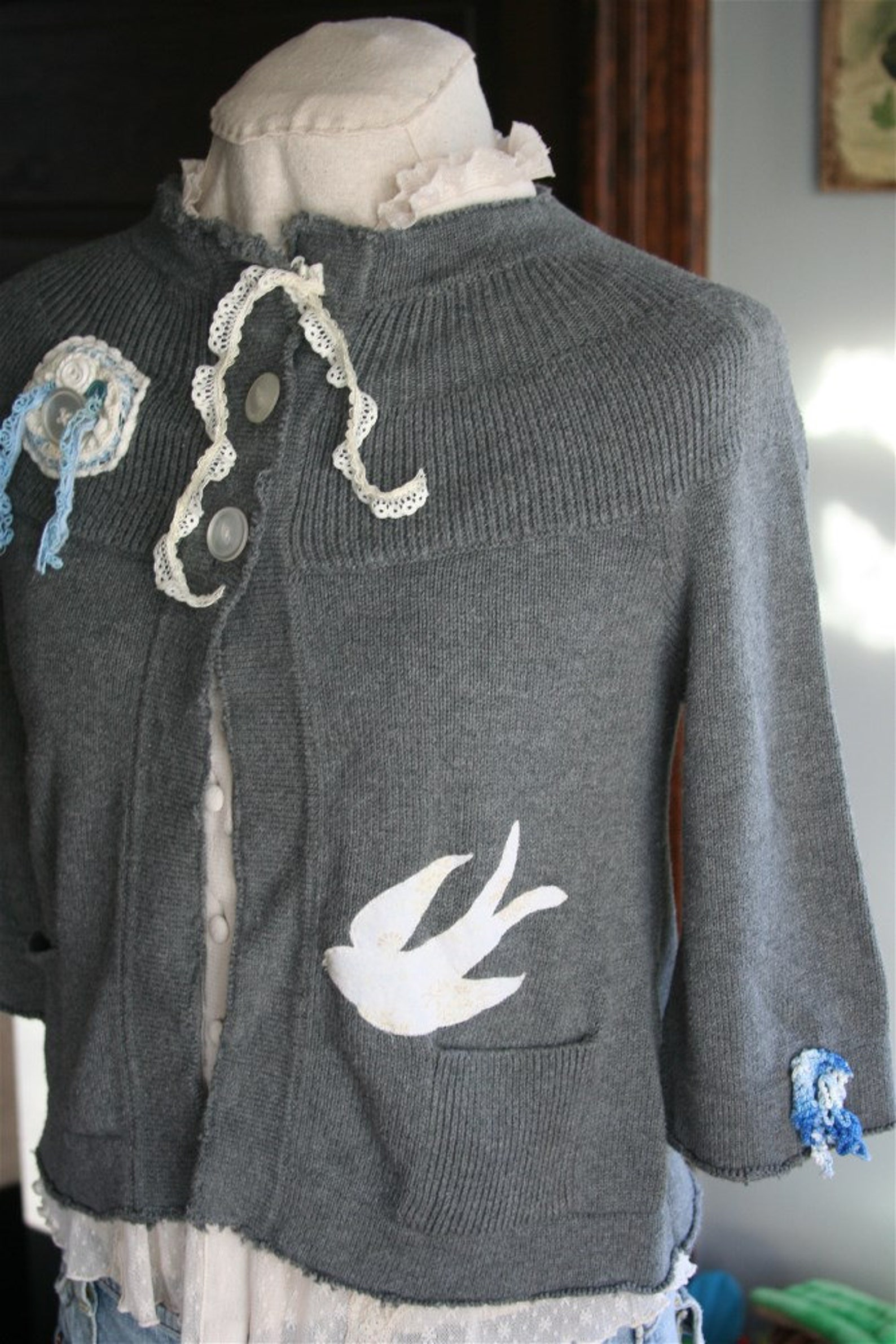 Prim and Proper Sweater Large Cardigan Grey Bird Dove Applique - Etsy