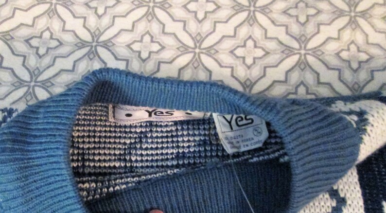 Vintage 1970s Men/'s Pullover Sweater NOS size medium chest 48 length 30 NavyBluewhite washable gift Sale