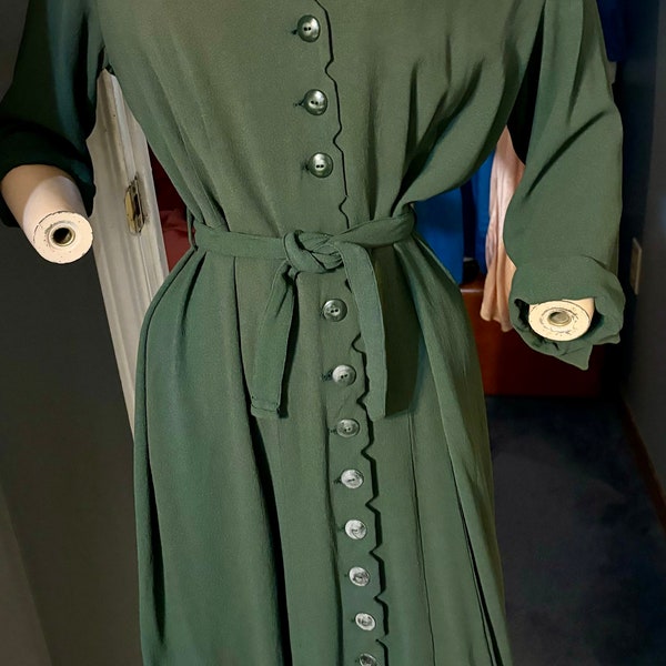 Vintage 1940s olive green button up dress damaged as is condition crepe