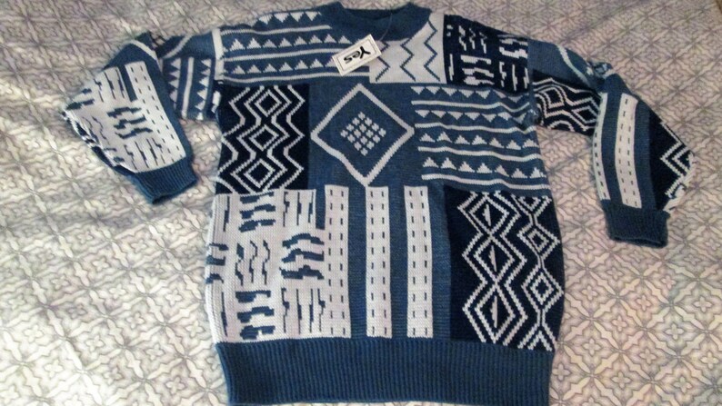 Vintage 1970s Men/'s Pullover Sweater NOS size medium chest 48 length 30 NavyBluewhite washable gift Sale