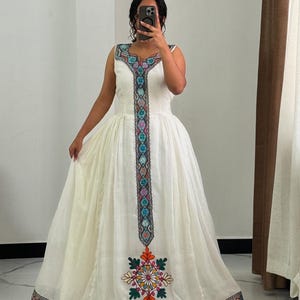 Habesha Kemis hecho a mano: vestido tradicional etíope con bordado