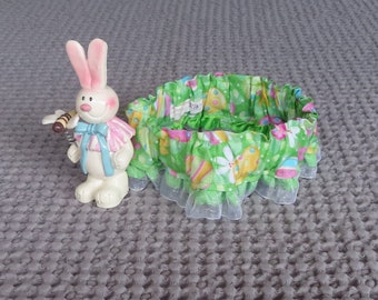 Eggs and Daisies Easter dog scrunchie ruffle collar with green ribbon and organza gathered ruffle - Size S: 10" to 12" neck