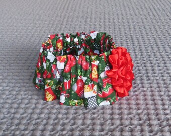 Christmas Stockings on Green Dog Scrunchie Collar, Dog Ruffle Collar - red satin rosette - Size S: 12" to 14" neck
