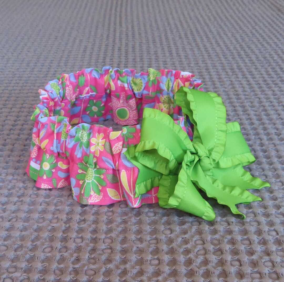 Stem Flowers on Pink Dog Scrunchie Collar, Dog Ruffle Collar With Apple