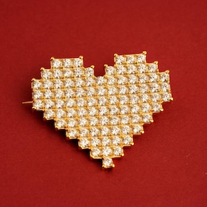 Moissanite Gold Heart Brooch Pin, Cluster Round Diamond Brooch, 14k Gold Plated Wedding Women Brooch, 925 Sterling Silver Handmade Brooch