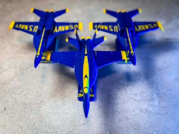 F/A-18 Super Hornet Blue Angels Plane Kit Card – 3D Puzzle Model F/A-18 Super Hornet Blue Angels Plane Kit Card – 3D Puzzle Model