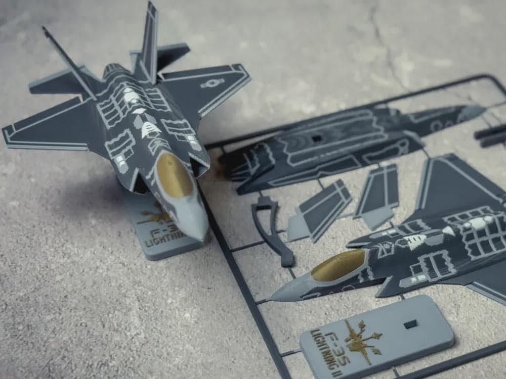 F-35 Lightning II Stealth Jet Model Kit Military Aircraft Gift for ...