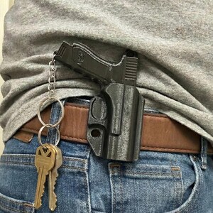 4 Portachiavi A Forma Di Pistola In Metallo - Argento Anticato 29x22mm - Idea Regalo Per Uomo E Amante Delle Armi