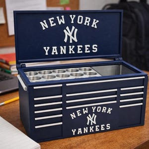 Mini portalápices con forma de caja de herramientas – Organizador de escritorio para aficionados al deporte