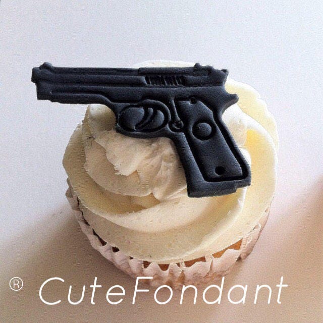 12 Gun fondant cupcake toppers Gun cupcakes Pistol