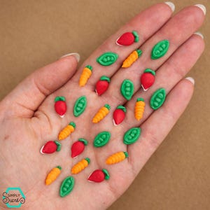 24 Mini Royal Icing Gemüse: Karotte, Radieschen, Erbse