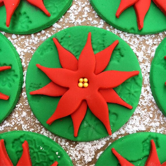 Arts Crafts Party Supplies Cake Decorating Supplies 12 X Mixed Poinsettias And Holly Edible Christmas Cake Cupcake Decoration Topper Kubicolab It