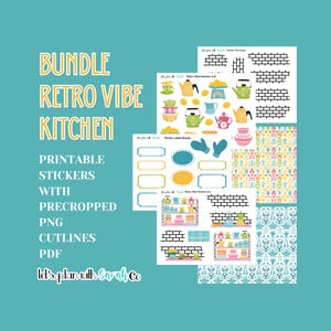 Op de afbeelding: Printbare stickerbundel met voorgecropte PNG-bestanden en snijlijnen in PDF-formaat. De stickers hebben een retro-keukenthema met kleurrijke illustraties van keukengerei, voorraadlabels en baksteenpatronen.