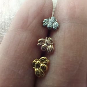 Bee earrings,Cartilage Earring 16g Helix Earring Helix Piercing Cartilage stud Cartilage Piercing