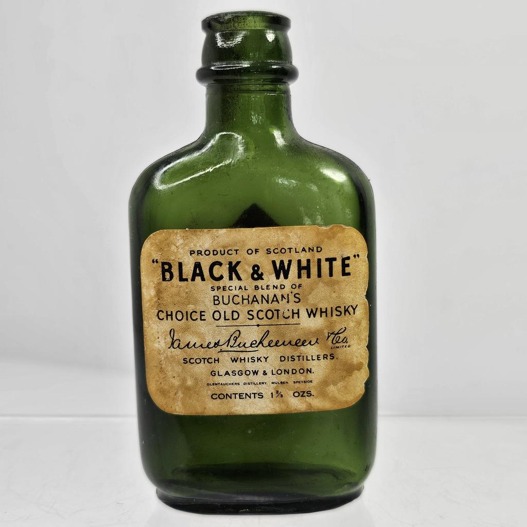 Black & White Scotch Whiskey Collectibles - Etsy - Page 2
