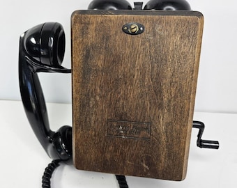 Vintage Northern Electric N717CG Magneto Wood Wall Telephone 1961 Hand Crank