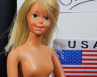 Vintage 1966 Blonde Twist N Turn Barbie - Bendable Legs, Japan