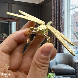 Mini Dragonfly Statue Unique Brass Dragonfly Small Wing Animal Sculpture Fashion Figurines Desk Decor