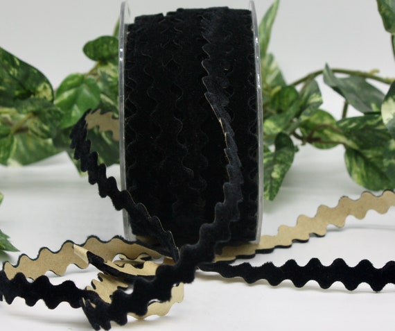 Velvet Ribbon - Black - 7/8 wide