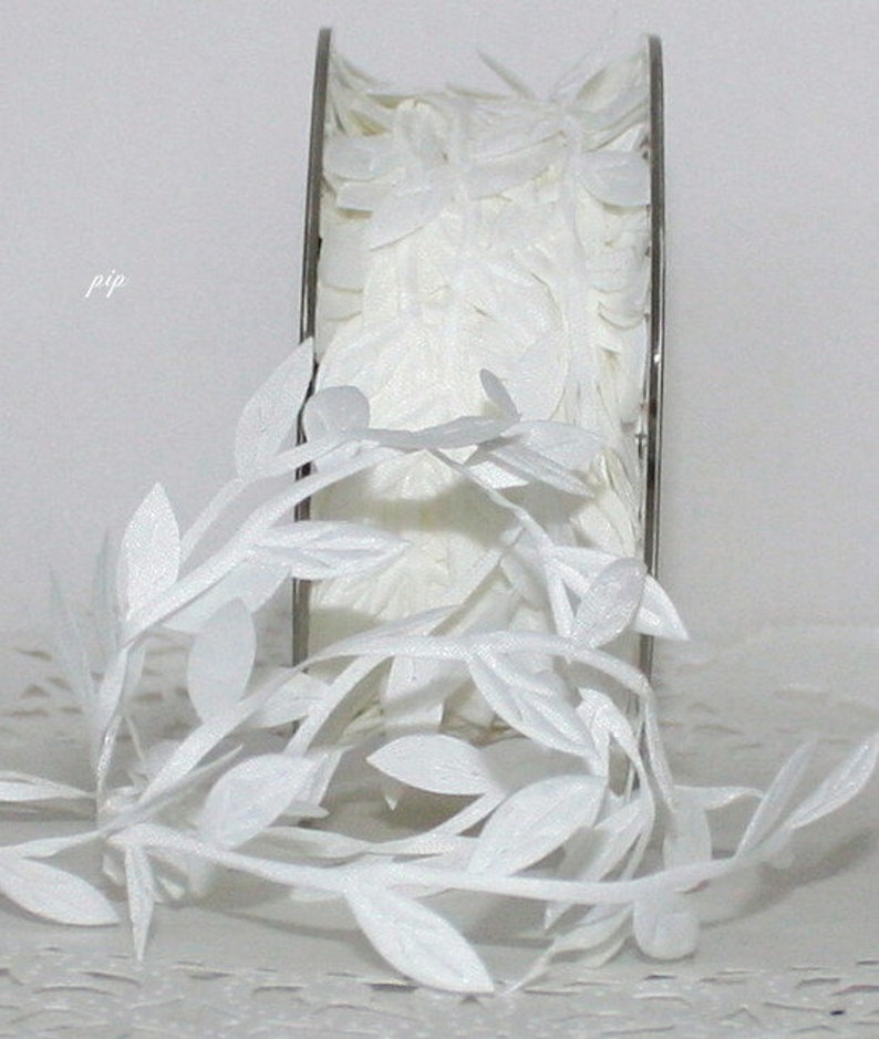 White Ribbon Leaf Trim 1/4 wide BY THE YARD image 1