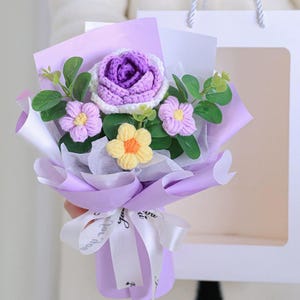 彼女のためのかぎ針編みの花束、造花の花束、永遠に残る、記念日、誕生日、友人、おばあちゃん、ガールフレンド、母の日のギフト