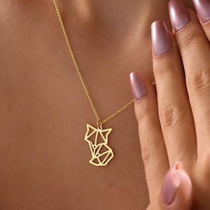 Elegant Cat Necklace - 14k Gold-Plated 925 Sterling Silver Gift for Cat Lovers - Gift for Valentine&#39;s Day & Mother&#39;s Day-