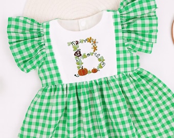 Personalized Smocked Halloween Dress in Green Gingham with Custom name and Pumpkin,Bishop style, trick or treat, Fall, Halloween,Sibling
