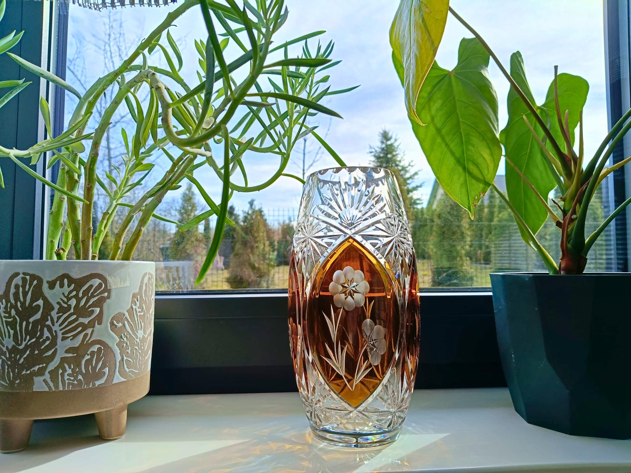 Unique Vintage Vase – Crystal Elegance, Opportunity!