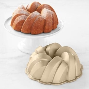 Bundt® Measuring Cups, Sea Glass - Nordic Ware