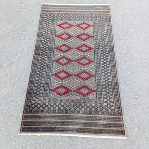 3x4 Rug 3x4 Vintage Rug 3x4 Turkish Rug Bathroom Rug Doormat Rug Small Rug Home Decor Rug Handmade Rug Soft Rug Entryway Rug 2.7 x 4.5 feet
