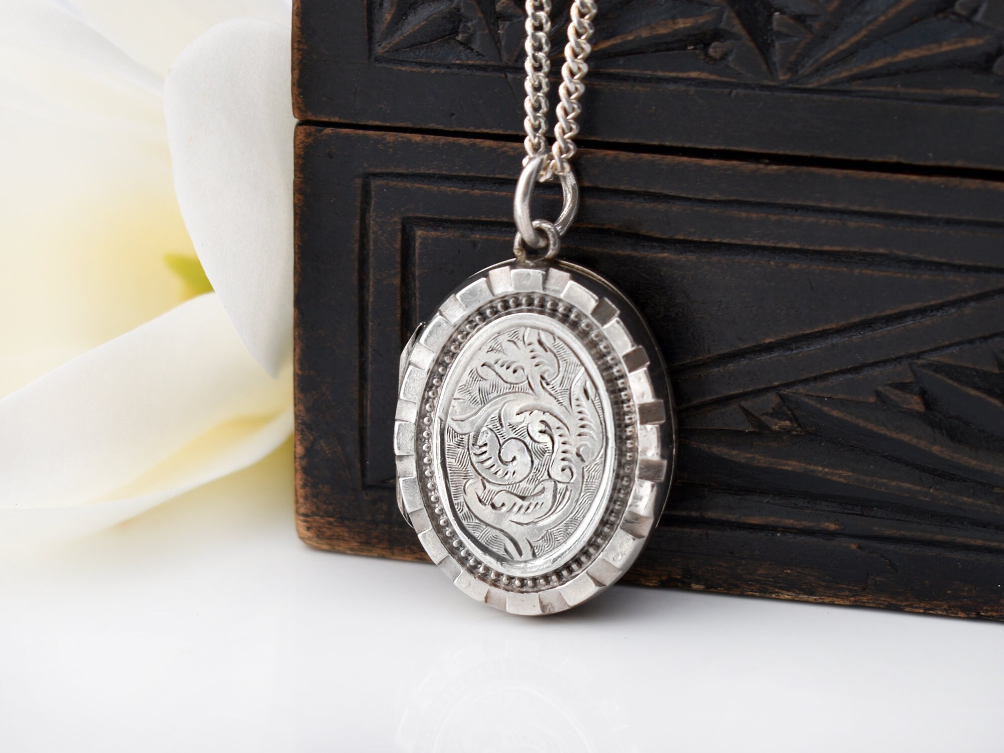 Small Sterling Silver Victorian Locket 