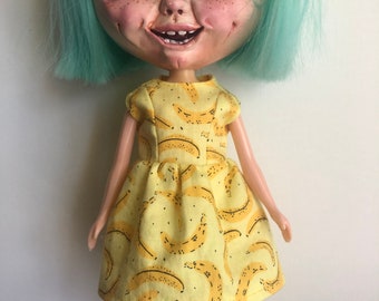 Banana dress for Blythe doll or BJD