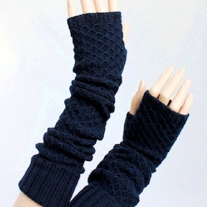 navy blue long fingerless in high quality blended cashmere and merino wool