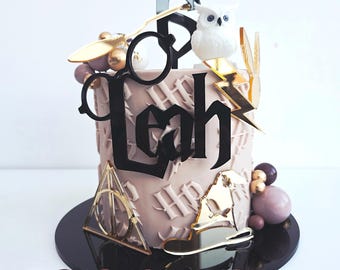 Zauberer-Thema Tortenfiguren • Zauberschule inspirierte Kuchendekorationen • Geburtstagskuchendekoration