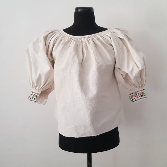1930s Slovakian Linen Folk Blouse Embroidered Cuff