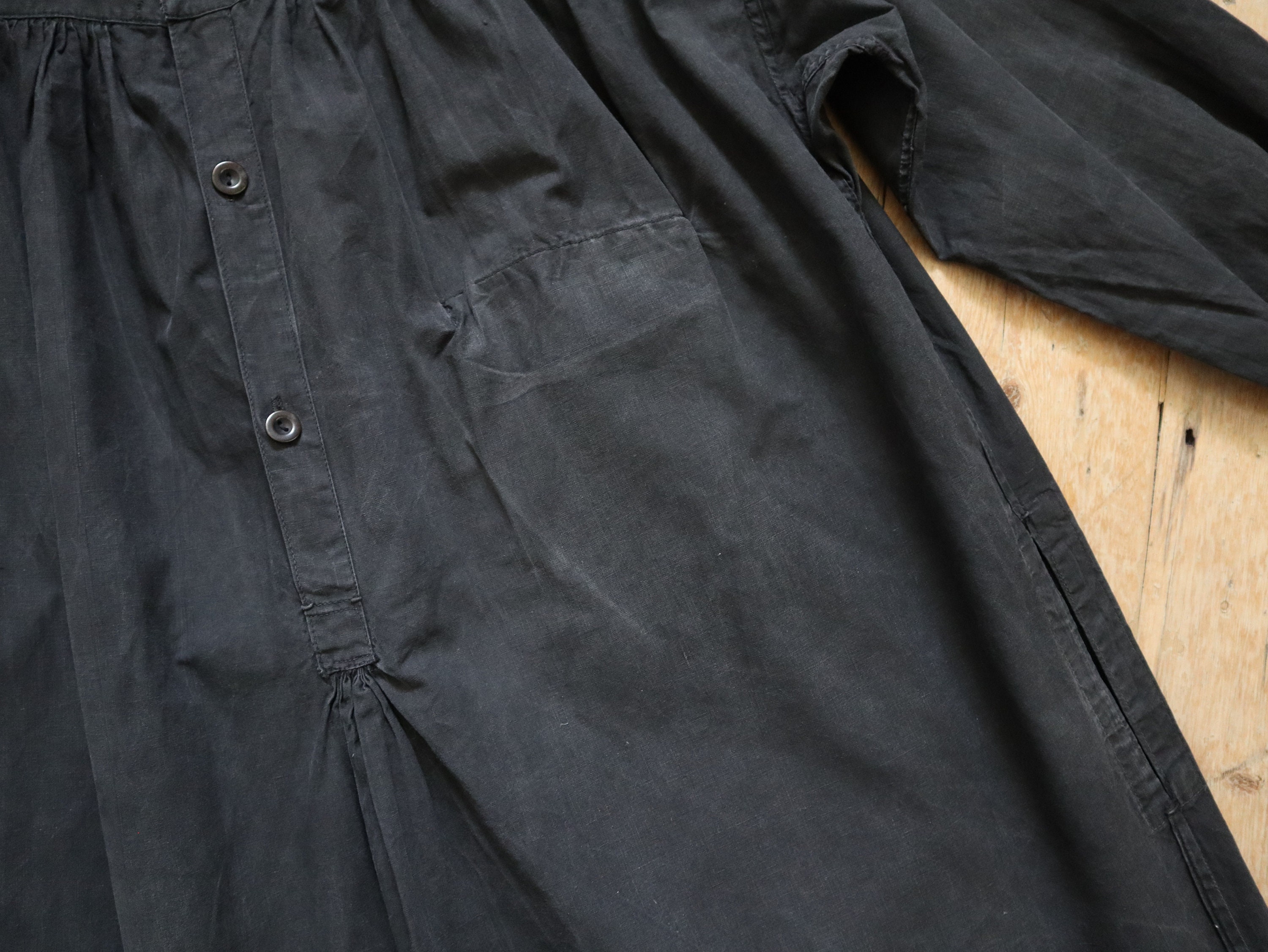 トップス 1920 Biaude indigolinen smock Maquignon French Indigo Maquignon Biaude, Original Buttons, Chemise