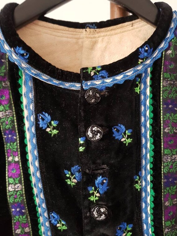 1930s Hungarian Folk Jacket Velvet Black White Em… - image 4