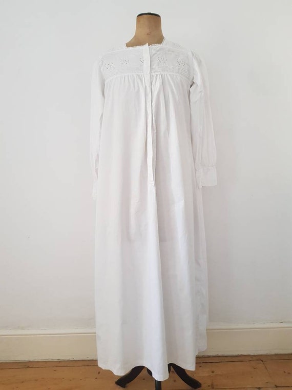 Early 1900s Antique White Cotton French Nightgown