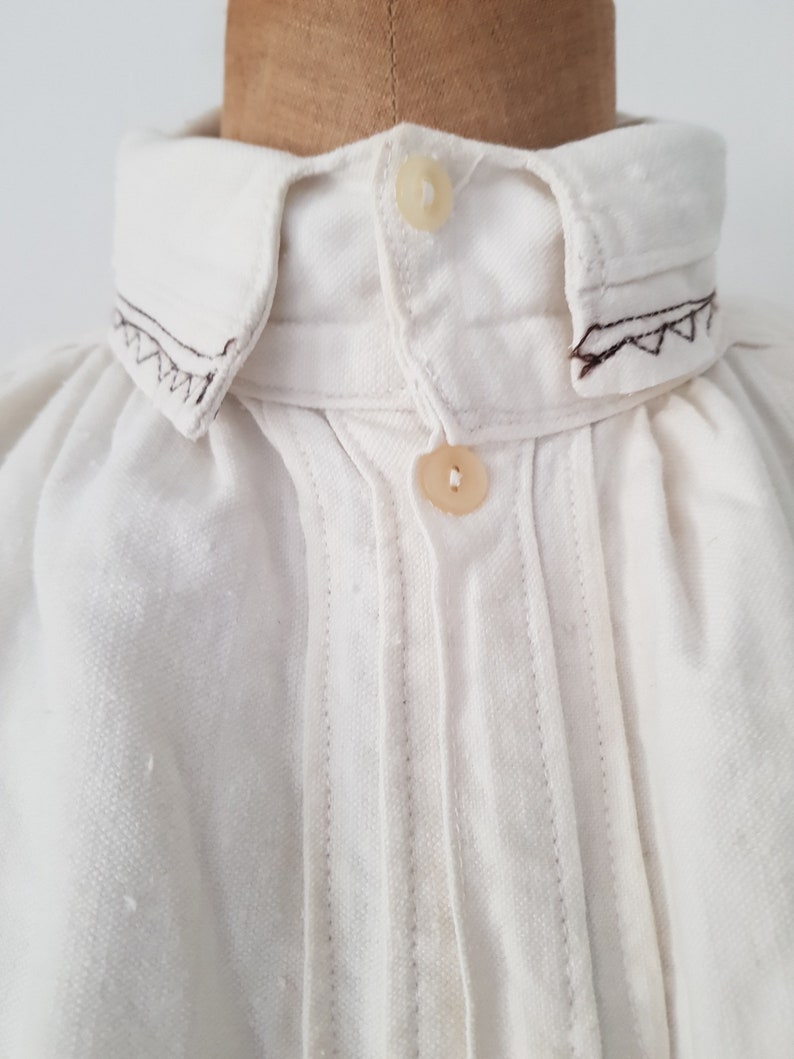 Romanian linen smock shirt Eastern European Folk Smock c. 1930s image 2