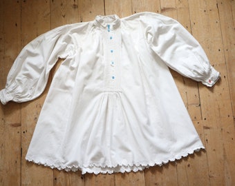 1940s Romanian Folk Shirt Blouse Homespun Linen Glass Buttons Embroidered Smock