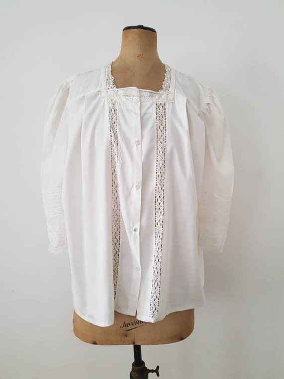 Antique French white cotton blouse lace trim early